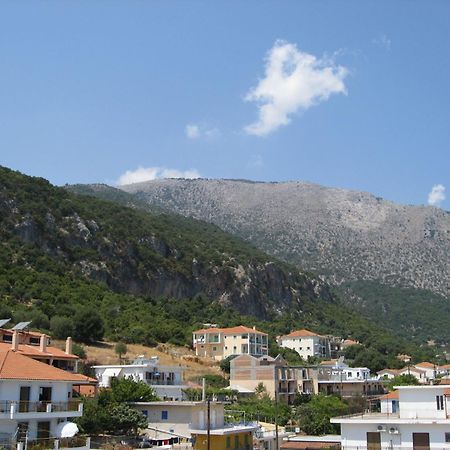 Petros Studios Poros  Exteriör bild