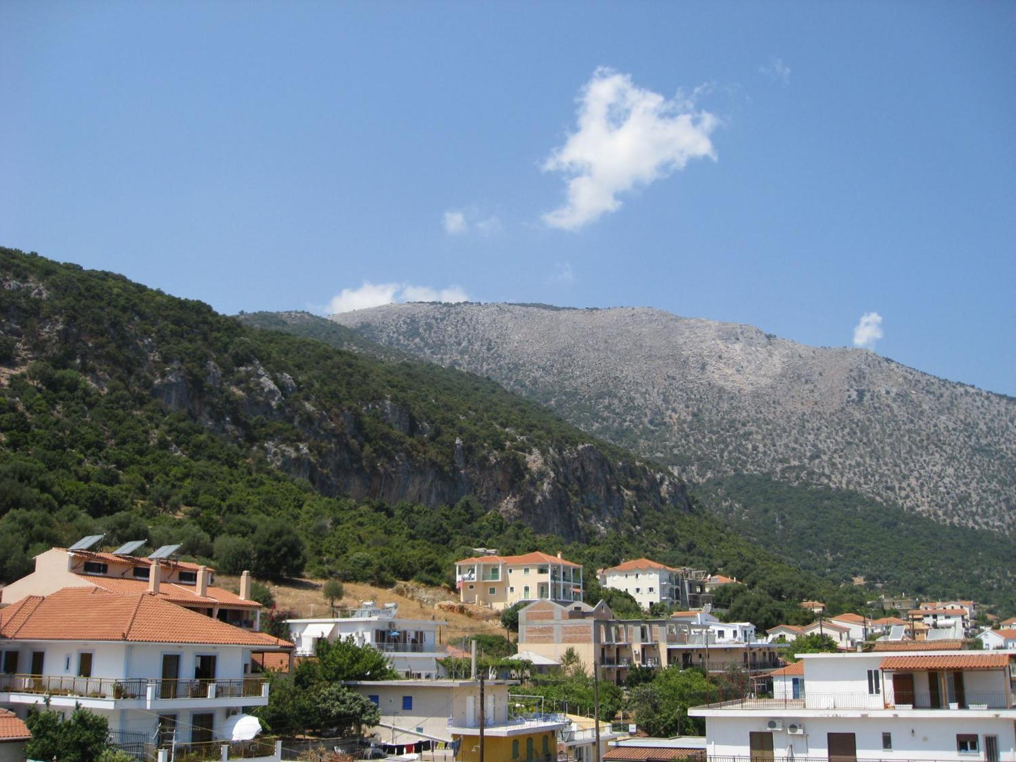Petros Studios Poros  Exteriör bild