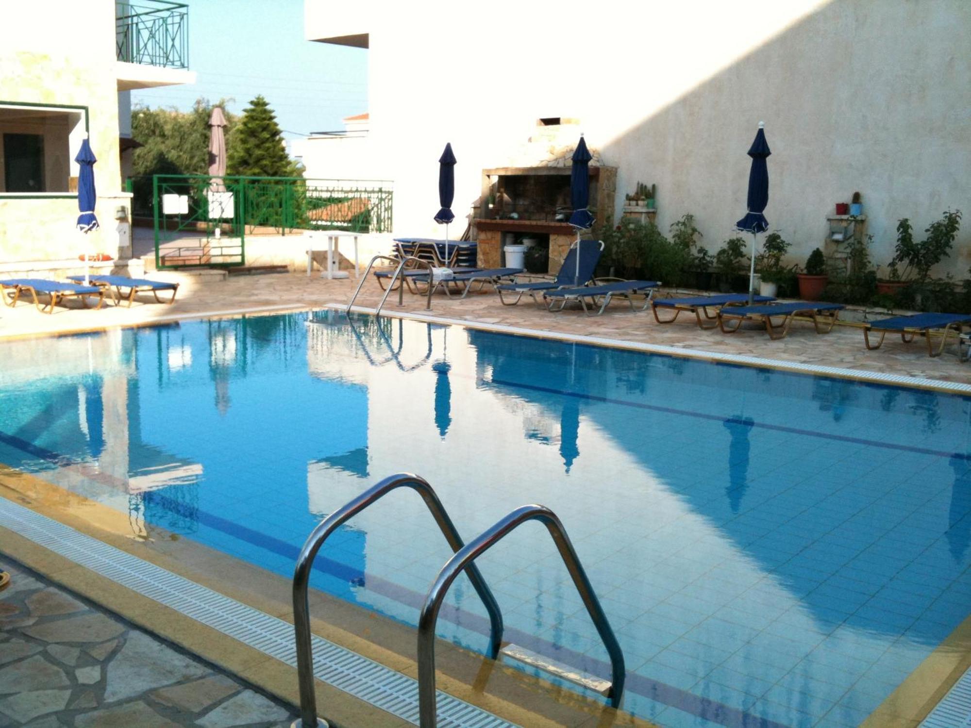 Petros Studios Poros  Exteriör bild