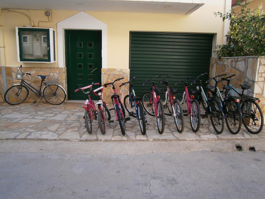 Petros Studios Poros  Exteriör bild