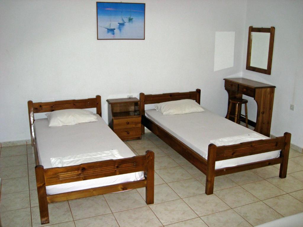 Petros Studios Poros  Rum bild