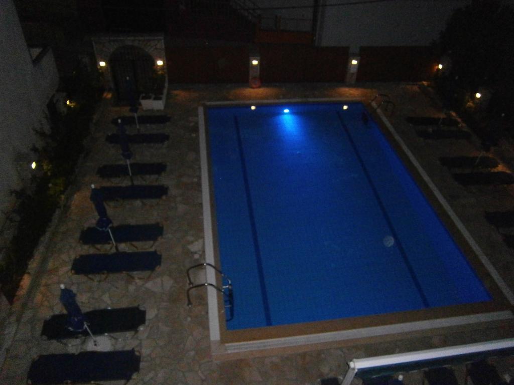 Petros Studios Poros  Exteriör bild