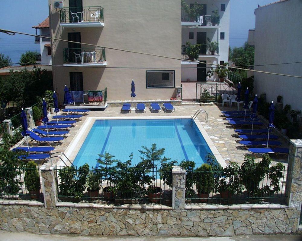 Petros Studios Poros  Exteriör bild